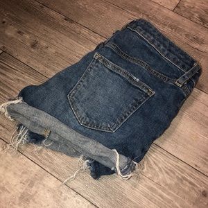 Universal Thread Shorts